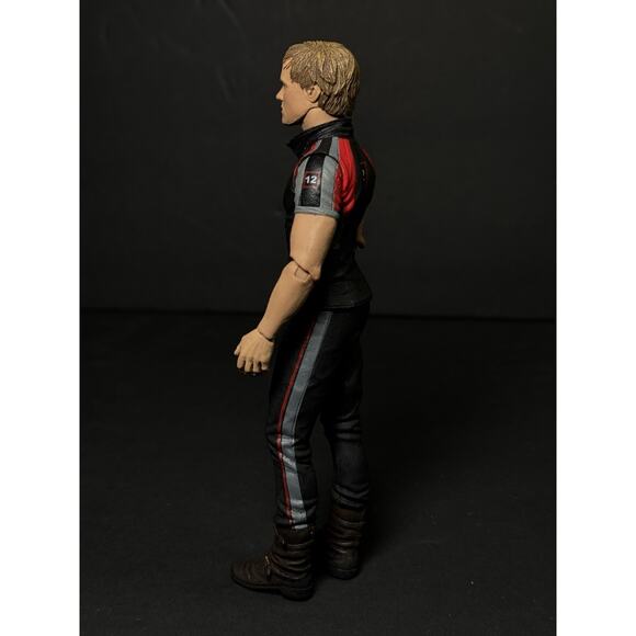 NECA Hunger Games Peeta Mellark Training Suit 7-Inch Series 2 Action Figure - Picture 2 of 7